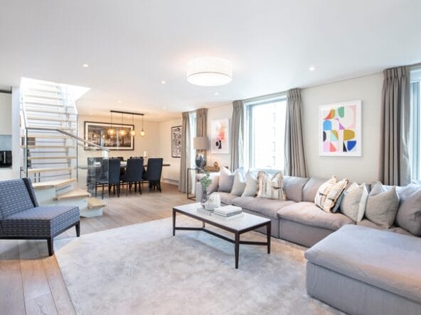 Sky-High 4-Bed Penthouse with Terrace – London W2